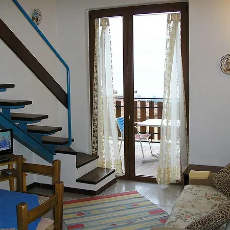 Co.ri. * מנאג'יו